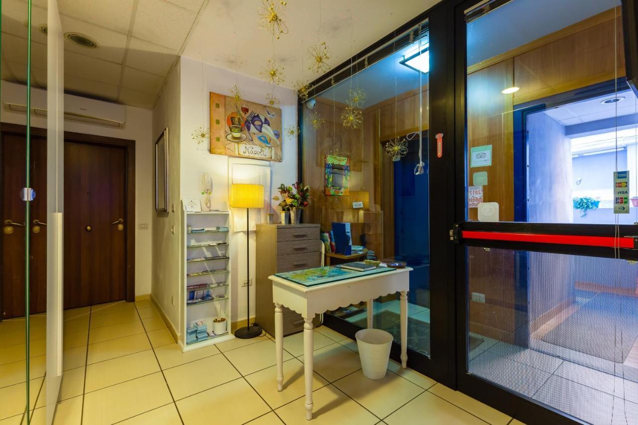 Marina Resart Rooms & Suite Frühstückspension Neapel