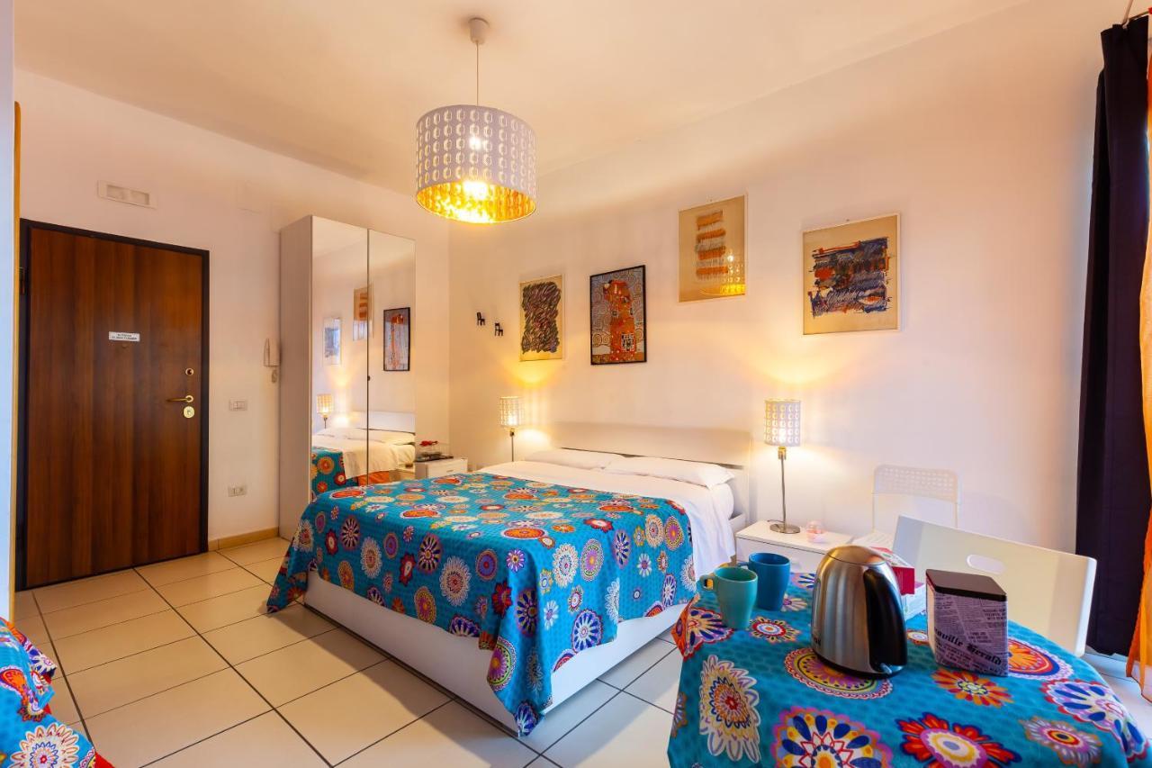 Marina Resart Rooms & Suite Frühstückspension Neapel